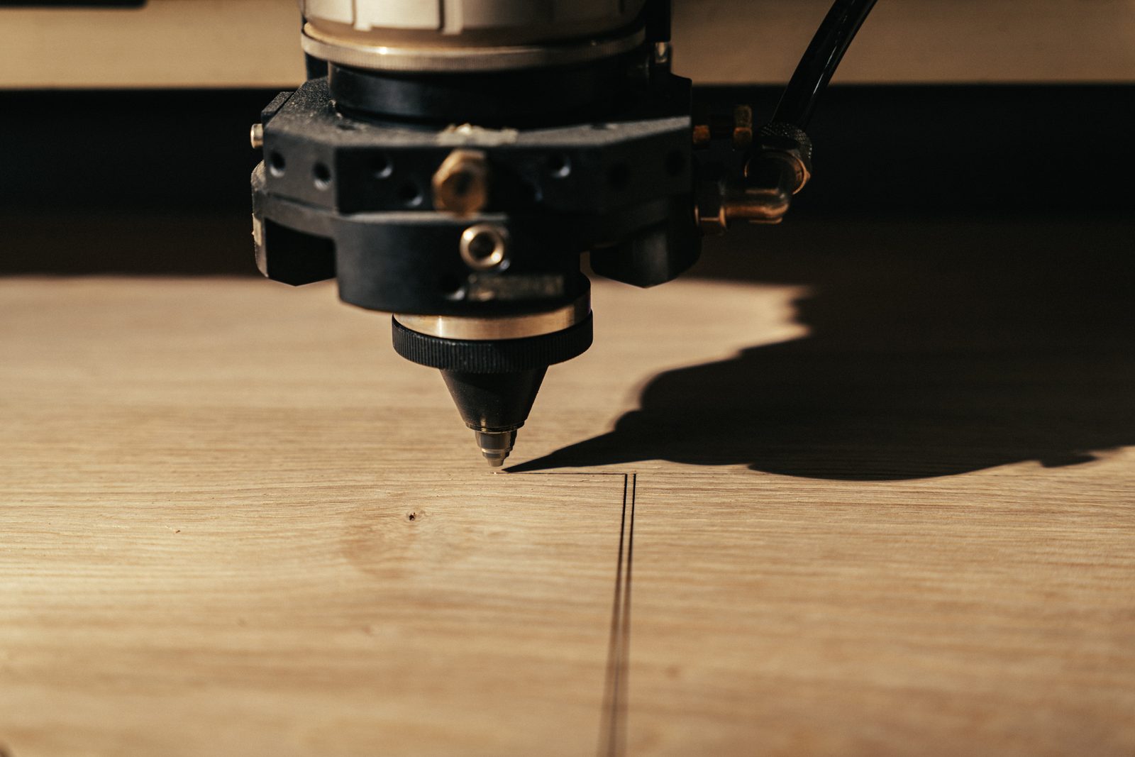 Finitura a spruzzo di un modulo di parquet Versailles
